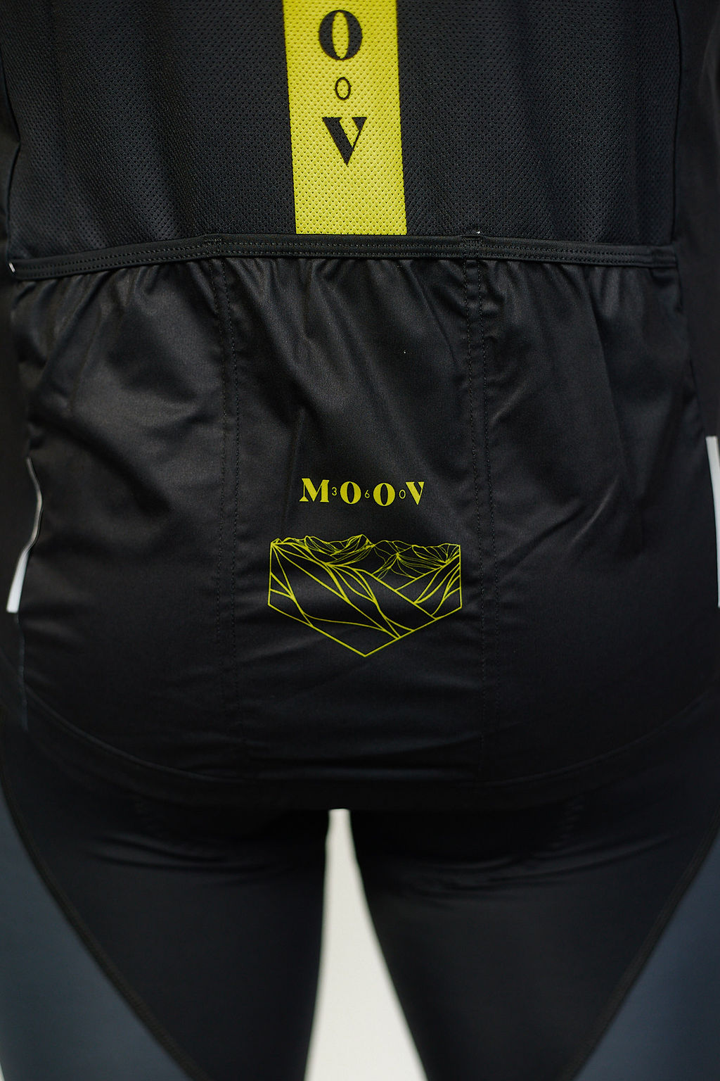 Windproof and waterproof vest - Customizable